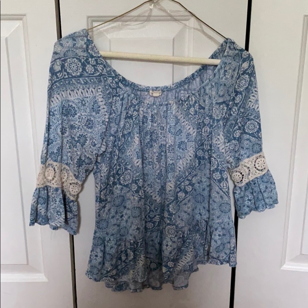 Xtra Small flowy shirt
